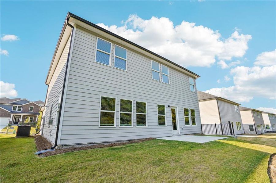 Exterior details and patio area of a home in Ivey Township, Dallas (Image 3). Exterior details and patio area of a home in Ivey Township, Dallas (Image 3).
