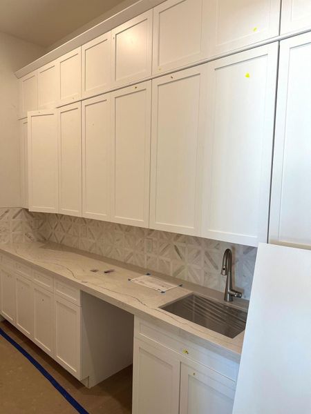 2D floor plan layout of this home in Bridgewater, Jupiter, FL (Image 8).