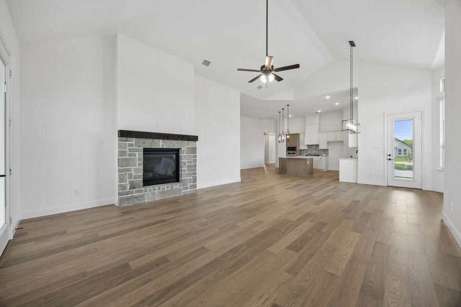 Spacious, unfurnished interior of a new home in Joshua Meadows, Joshua (Image 17).