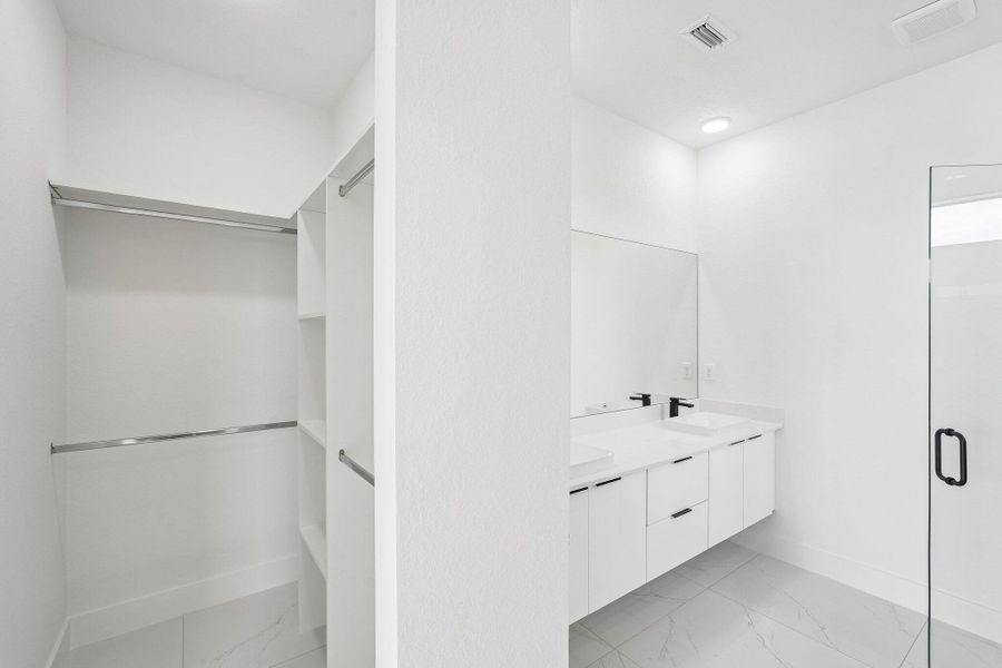 28-web-or-mls-W Broad Cir-S2404-028