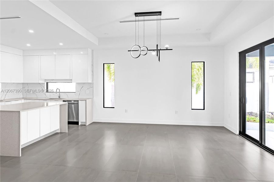 Spacious, unfurnished interior of a new home in , Cape Coral (Image 20). Spacious, unfurnished interior of a new home in , Cape Coral (Image 20).
