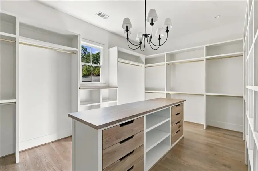 Furnished interior view inside a new home in , Atlanta (Image 55).