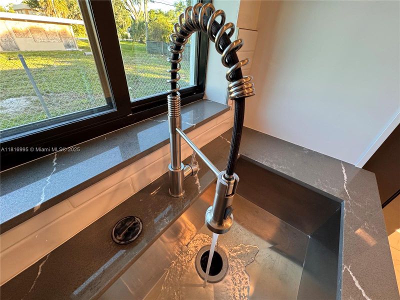 KITCHEN SINK KITCHEN SINK