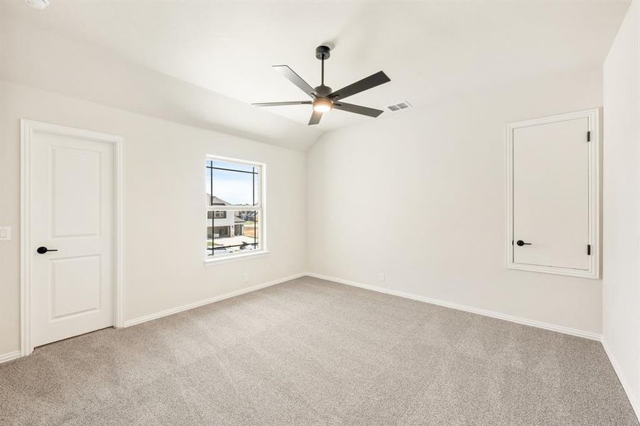 Spacious, unfurnished interior of a new home in Mockingbird Hills 60-65, Joshua (Image 26).