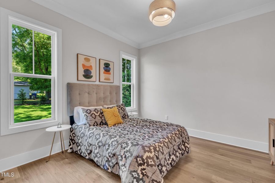 NEW main level BR pic 1