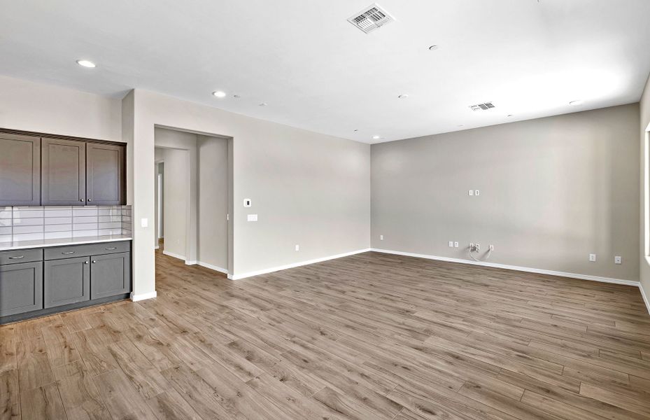 Quick Move-In Home Quick Move-In Home