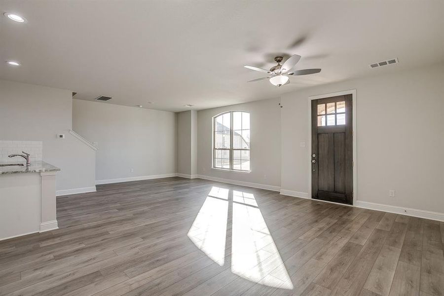 Spacious, unfurnished interior of a new home in Knight's Landing on Eden Road, Arlington (Image 19).