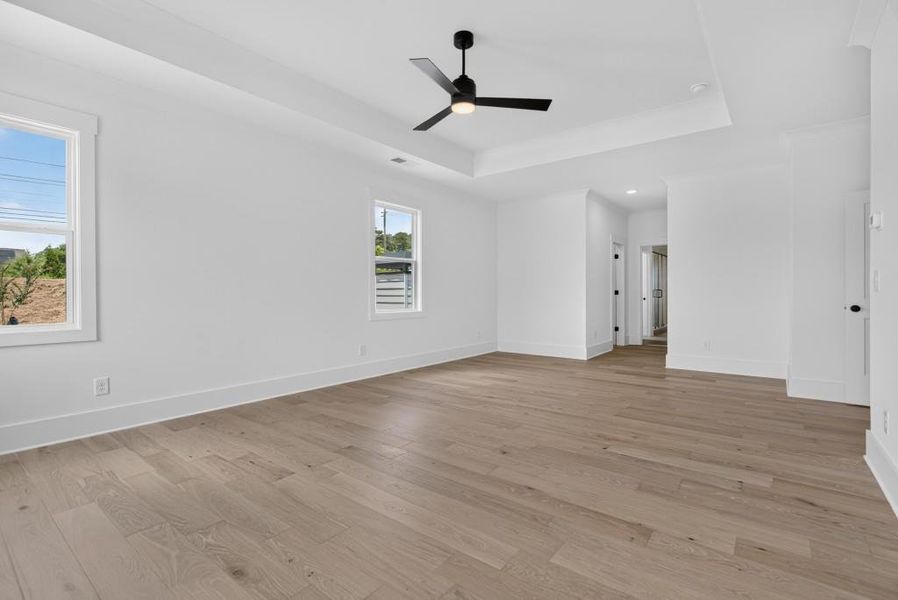 Spacious, unfurnished interior of a new home in Livingstone Park, Kennesaw (Image 19).