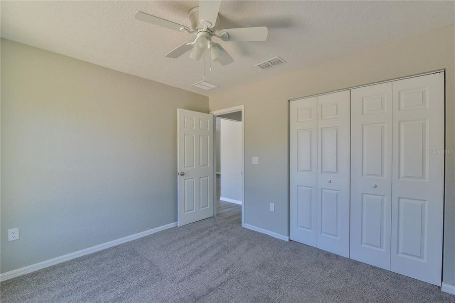 Spacious, unfurnished interior of a new home in , Ocala (Image 13).
