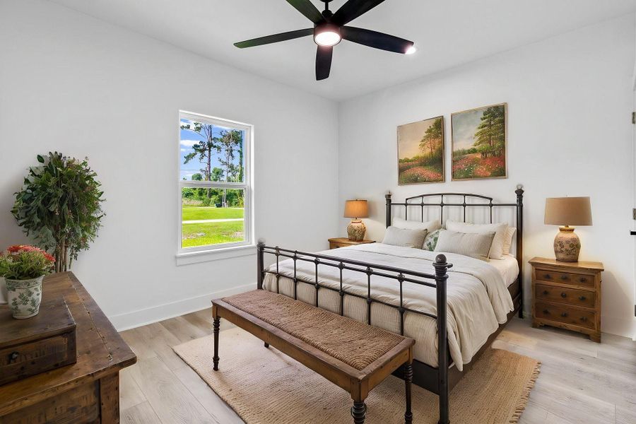 Furnished interior view inside a new home in , Onalaska (Image 33).