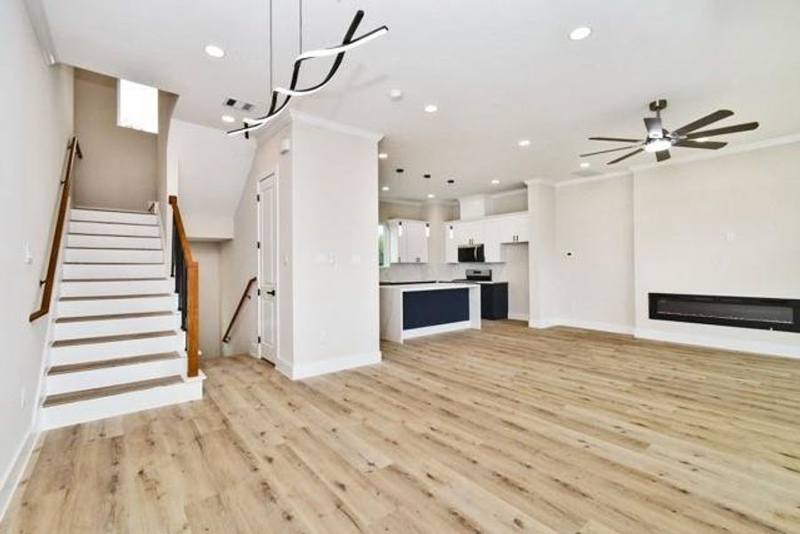 Spacious, unfurnished interior of a new home in , Houston (Image 38).