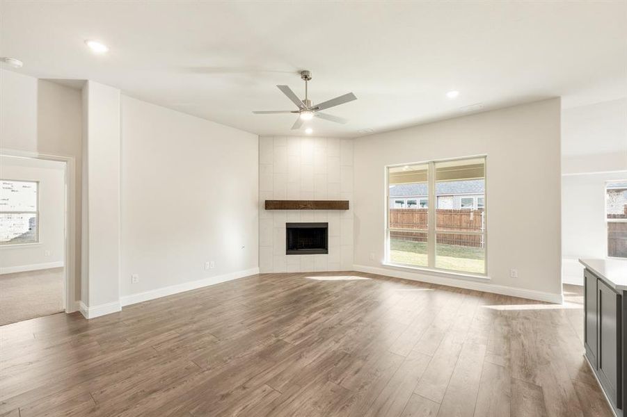 Spacious, unfurnished interior of a new home in Sunset Ridge, Alvarado (Image 23).