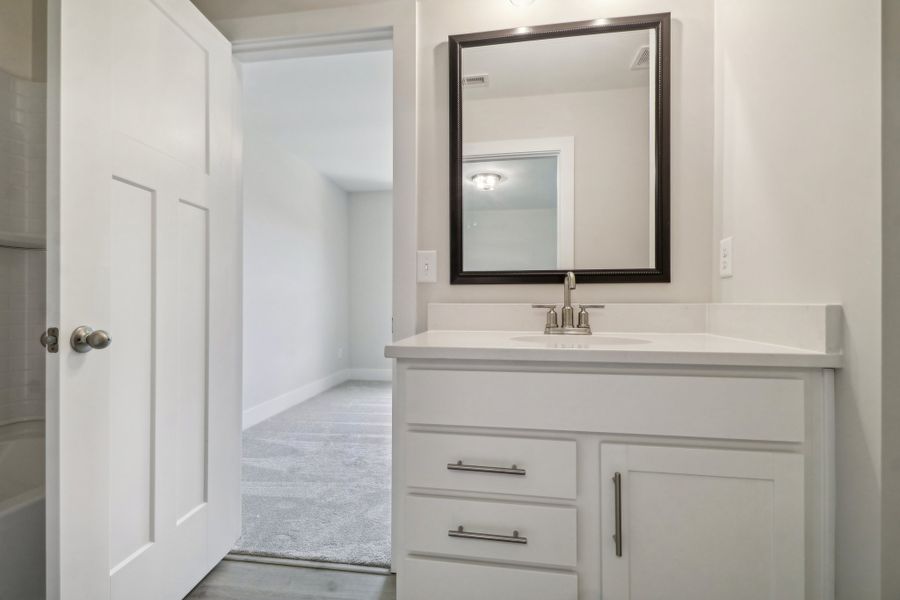 Representative furnished interior of a home built from the Collin II by Great Southern Homes in Cross Creek Golf Club, Seneca (Image 46). Representative furnished interior of a home built from the Collin II by Great Southern Homes in Cross Creek Golf Club, Seneca (Image 46).