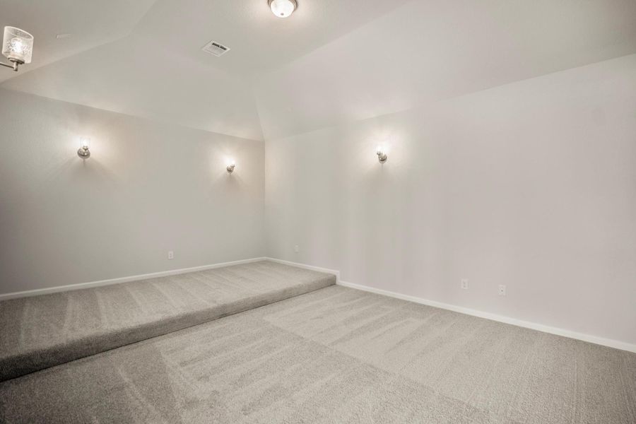 Spacious, unfurnished interior of a new home in Sienna 70' Lots, Missouri City (Image 34). Spacious, unfurnished interior of a new home in Sienna 70' Lots, Missouri City (Image 34).