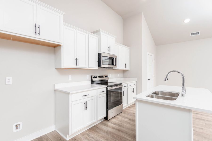 Representative furnished interior of a home built from the Longleaf by Nason Homes in Brady Estates, Murfreesboro (Image 6).