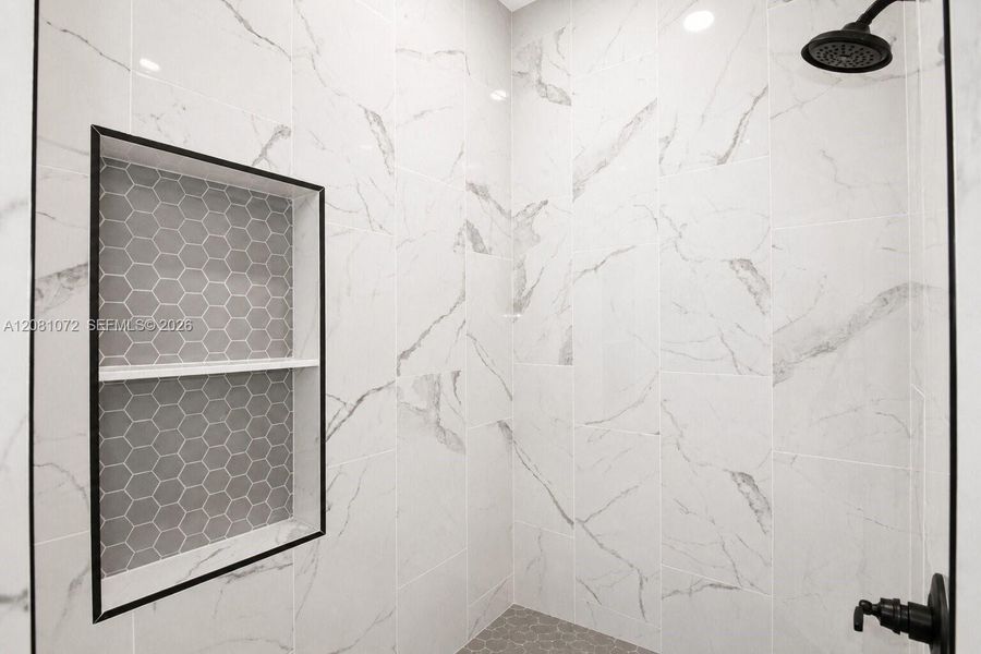 Close-up of interior finishes inside a home in , Sebring (Image 19).
