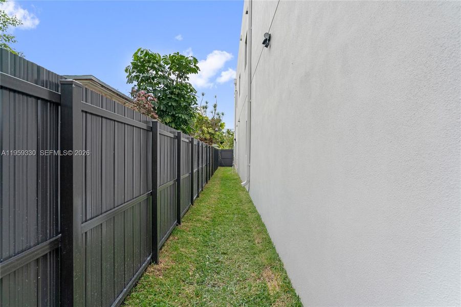 Exterior details and patio area of a home in , Miami (Image 29).