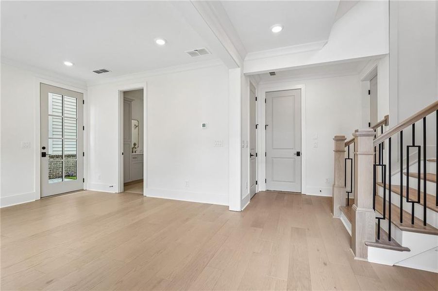 Spacious, unfurnished interior of a new home in Park Walke, Alpharetta (Image 44).