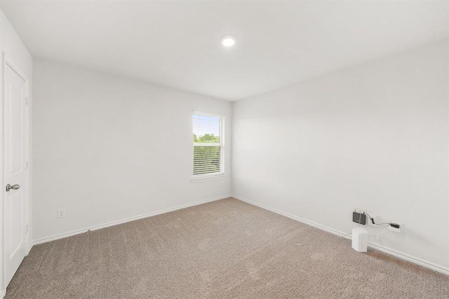 Spacious, unfurnished interior of a new home in Stonehaven, Caddo Mills (Image 18).