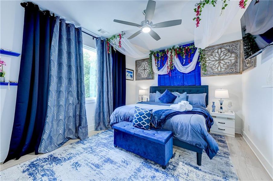 Furnished interior view inside a new home in , Atlanta (Image 14). Furnished interior view inside a new home in , Atlanta (Image 14).