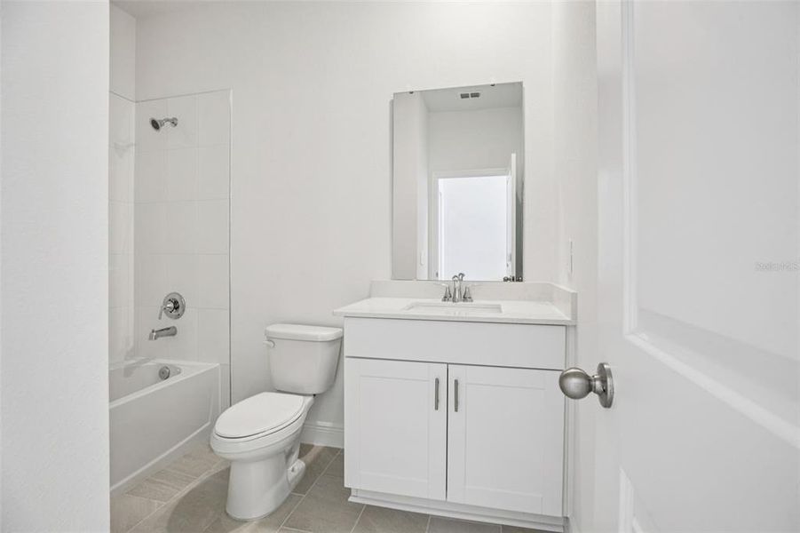 Furnished interior view inside a new home in Cyrene at Minneola, Minneola (Image 9).