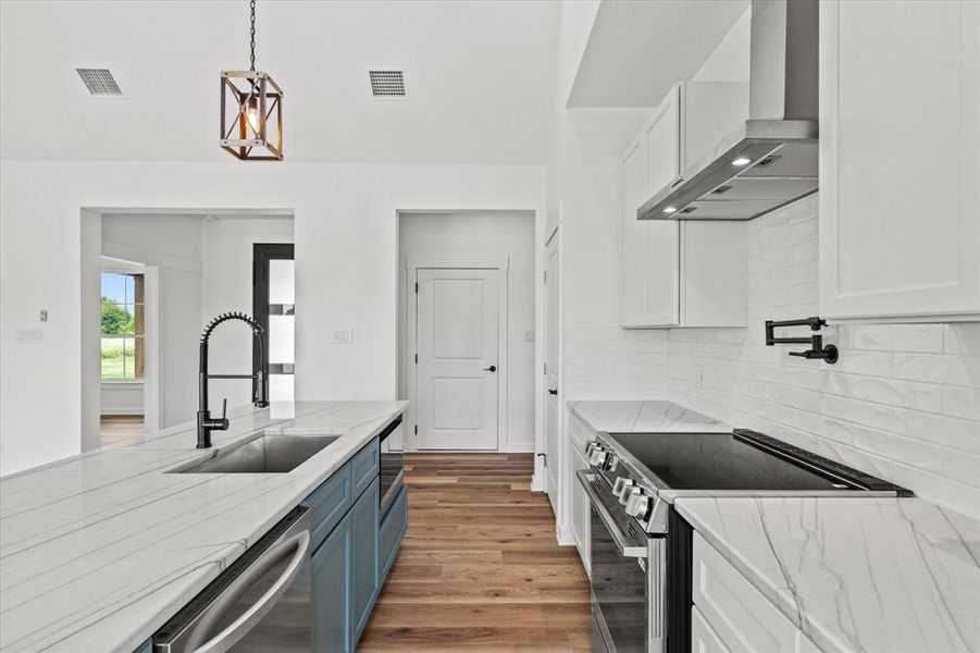 Furnished interior view inside a new home in , Emory (Image 13).