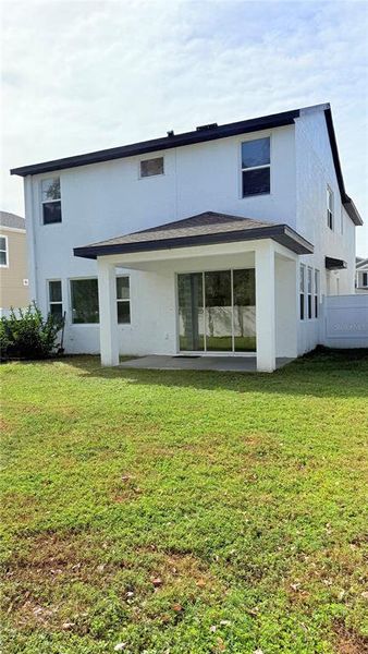 Exterior details and patio area of a home in , Palmetto (Image 23).