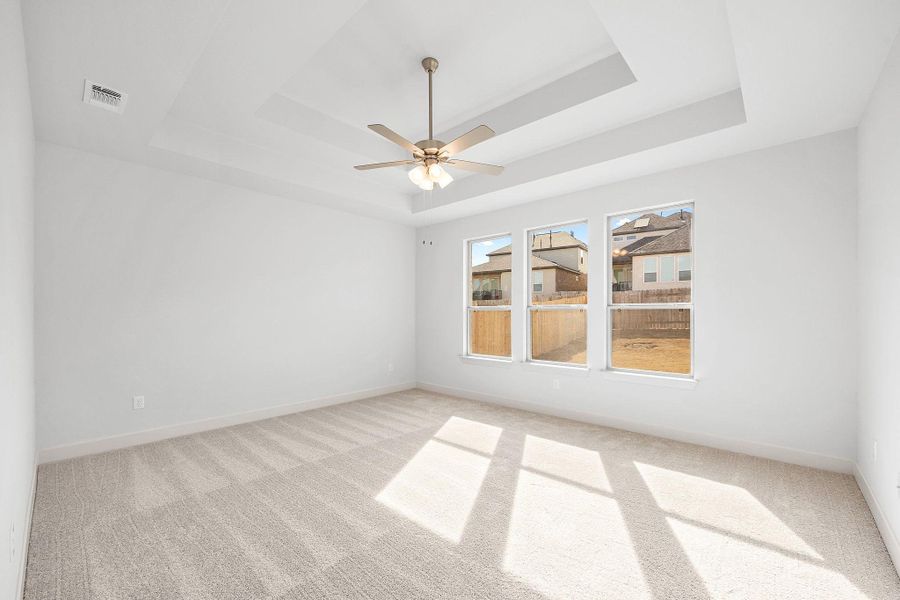 Spacious, unfurnished interior of a new home in Nolina, Georgetown (Image 18).