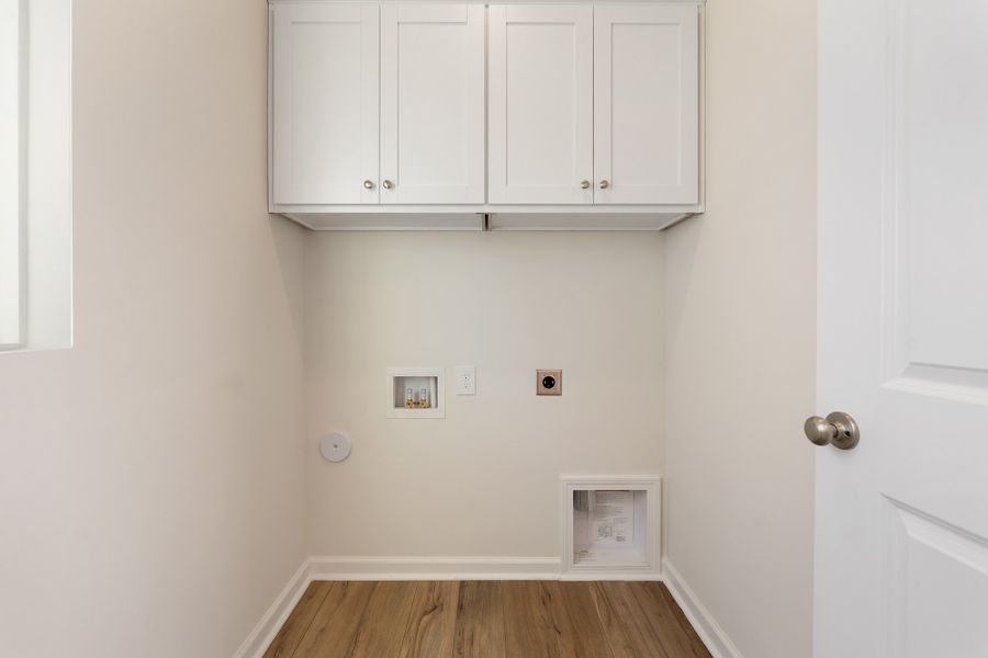 Spacious, unfurnished interior of a new home in Tucker Ridge, Pendleton (Image 18).