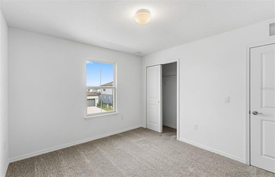 Spacious, unfurnished interior of a new home in Silverlake, Lake Alfred (Image 16).