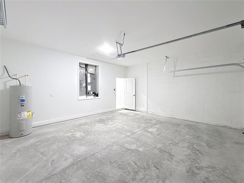 Spacious, unfurnished interior of a new home in , Ocala (Image 20). Spacious, unfurnished interior of a new home in , Ocala (Image 20).