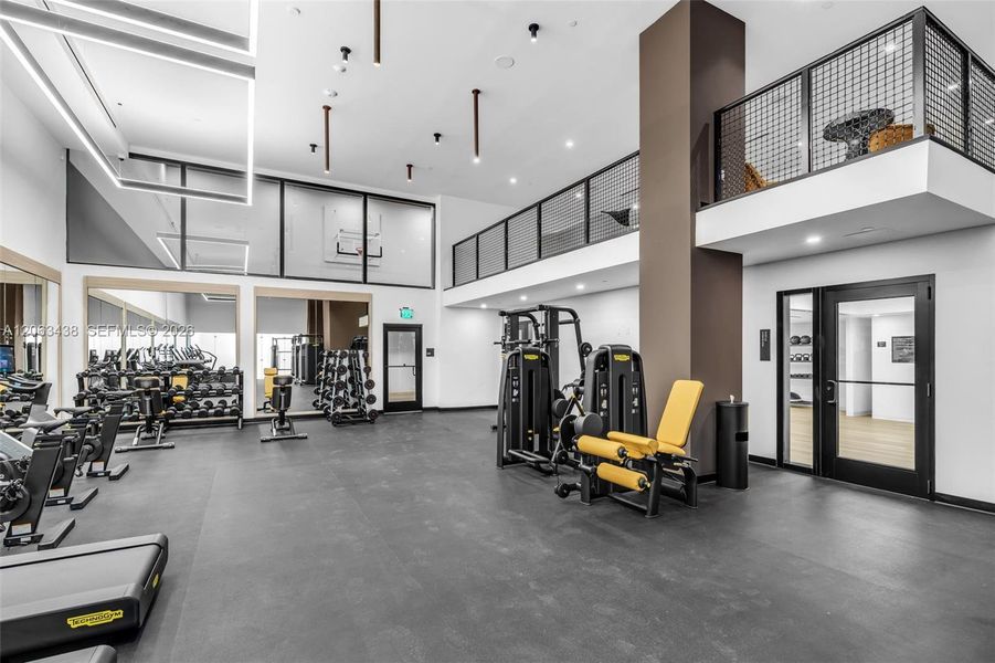 Community amenities in , Miami (Image 50).