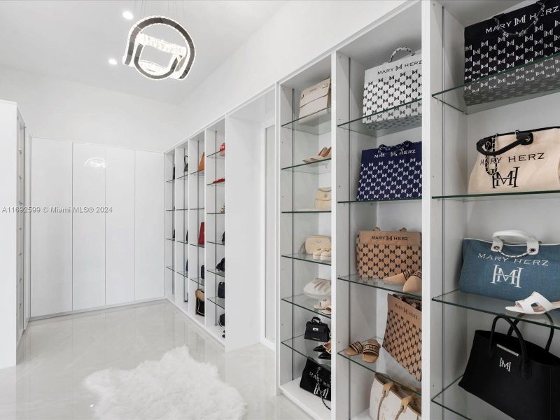 Master Bedroom Closet