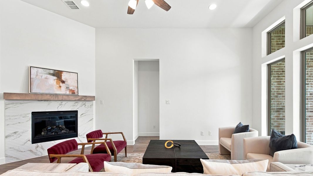 Furnished interior view inside a new home in Eliana, McKinney (Image 13).