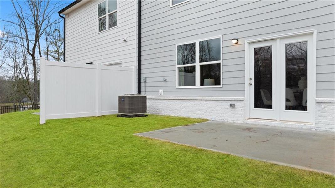 Front exterior of a new home in Echo Glen, Stockbridge, GA, highlighting curb appeal (Image 28).