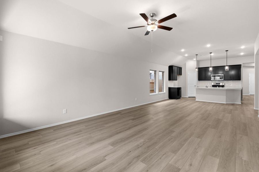 Spacious, unfurnished interior of a new home in Grand Central Park, Conroe (Image 17).