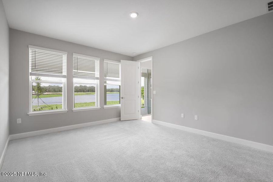 Spacious, unfurnished interior of a new home in Colbert Landings, Palm Coast (Image 15).