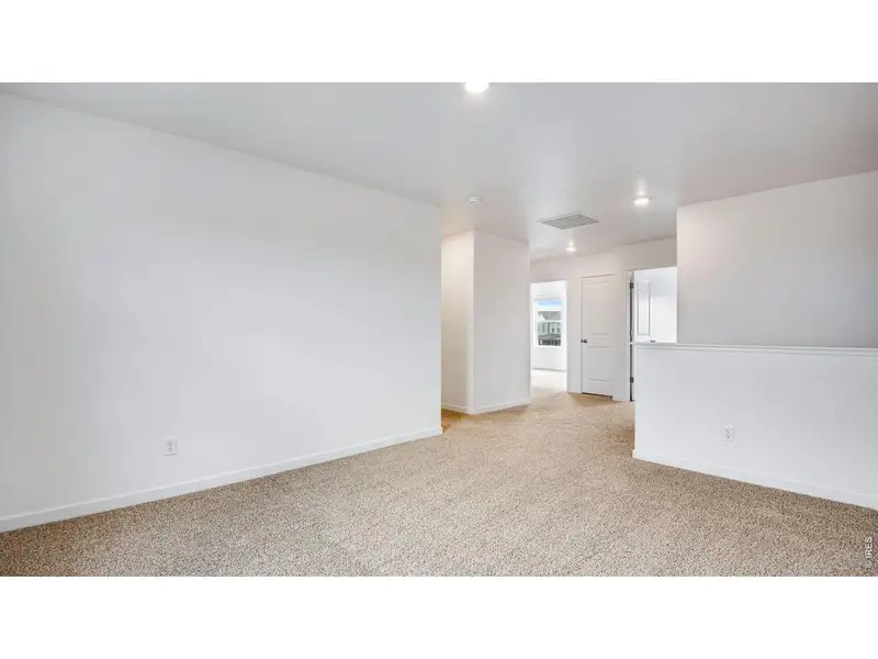 Spacious, unfurnished interior of a new home in Vista Meadows, Fort Lupton (Image 12). Spacious, unfurnished interior of a new home in Vista Meadows, Fort Lupton (Image 12).