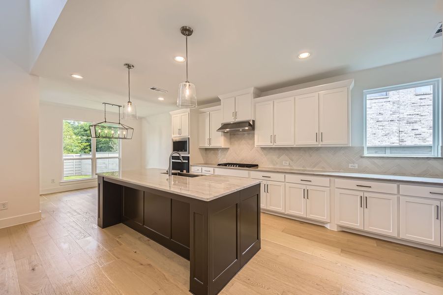 Plan 1563 Kitchen Representative Photo