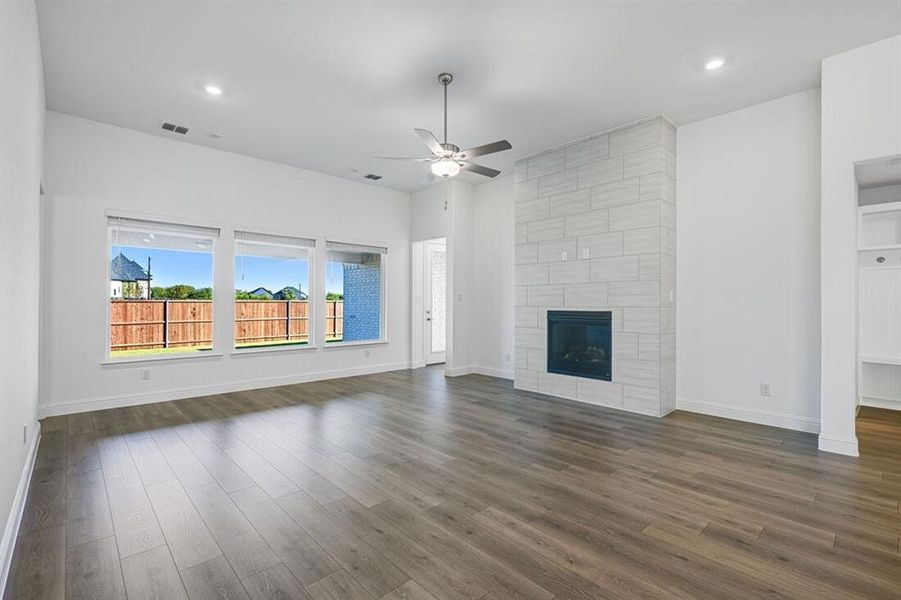 331 Trillium Street ~ Ready Now! 331 Trillium Street ~ Ready Now!