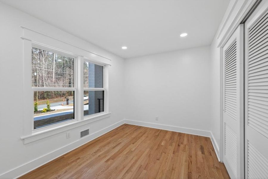 Spacious, unfurnished interior of a new home in , Norcross (Image 44).