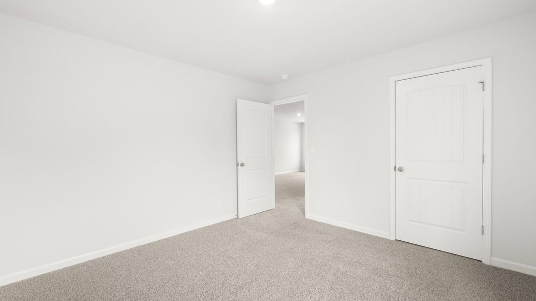 Representative unfurnished interior of a home built from the Hanover by D.R. Horton in Thompson Ridge, Dallas (Image 22).
