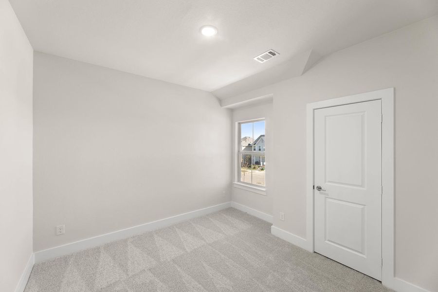 Spacious, unfurnished interior of a new home in The Retreat at Harvest, Argyle (Image 18). Spacious, unfurnished interior of a new home in The Retreat at Harvest, Argyle (Image 18).