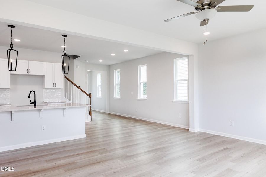 MAGTH-Lot 483_Blayre_QMI (10)