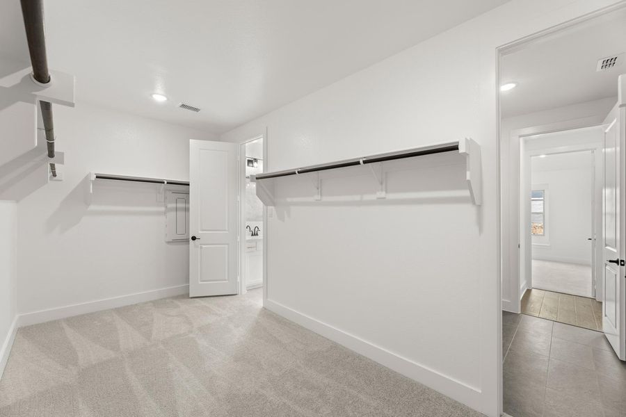 Spacious, unfurnished interior of a new home in Painted Tree, McKinney (Image 20). Spacious, unfurnished interior of a new home in Painted Tree, McKinney (Image 20).