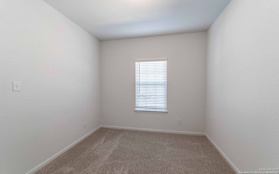 Spacious, unfurnished interior of a new home in Red Hawk Landing, San Antonio (Image 11).