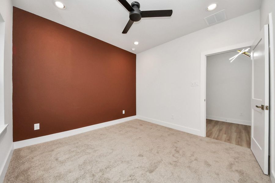 Spacious, unfurnished interior of a new home in , Houston (Image 22).