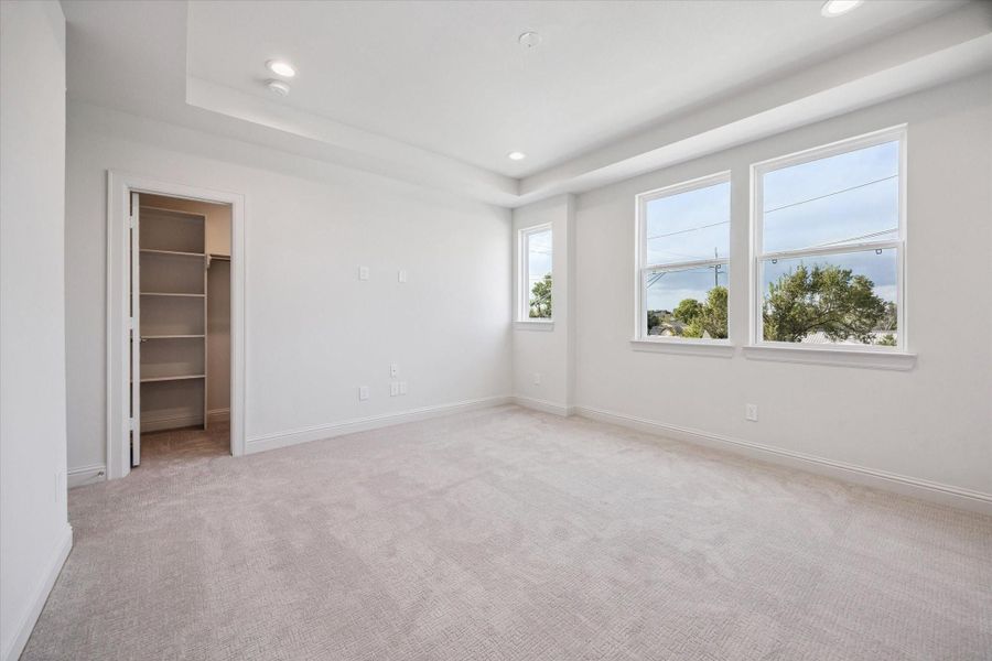 Spacious, unfurnished interior of a new home in Hardy Skyline, Houston (Image 9). Spacious, unfurnished interior of a new home in Hardy Skyline, Houston (Image 9).