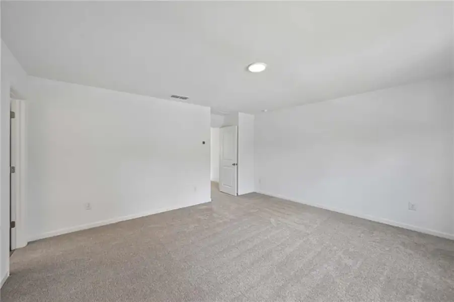 Spacious, unfurnished interior of a new home in Leydenview, Mableton (Image 27). Spacious, unfurnished interior of a new home in Leydenview, Mableton (Image 27).