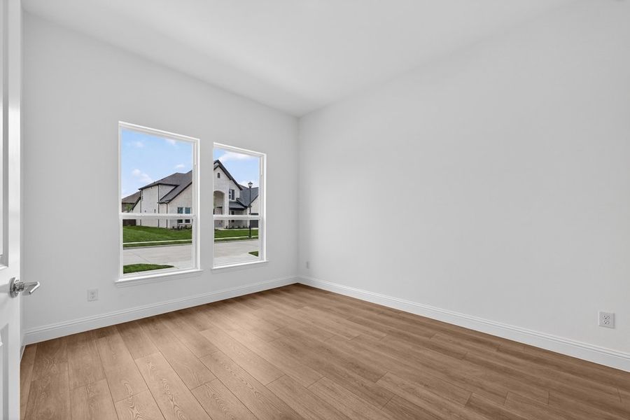 Spacious, unfurnished interior of a new home in The Ridge at Northlake, Northlake (Image 27).